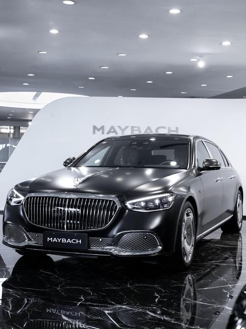 东莞南城区新天富企业管理咨询岚图汽车的售后服务让用户无忧出行，迈巴赫未来的豪华车趋势