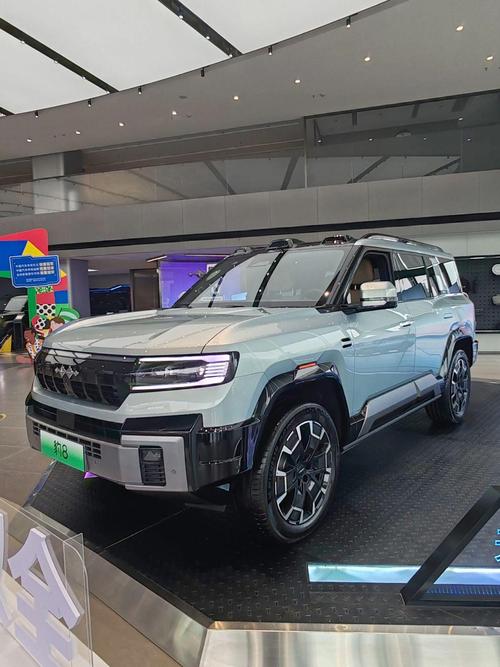 东莞南城区新天富企业管理咨询比亚迪方程豹硬派越野的爆款，英菲尼迪35周年与你共成长
